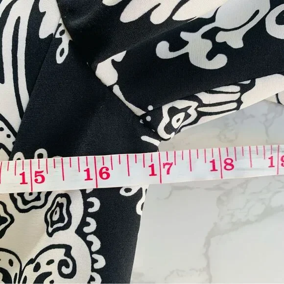 Marciano Black & White Paisley Corset Tie Back Cropped Silk Blazer | Size 4 - Picture 9 of 12